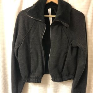 Lulu lemon Size 4 Cropped Sweater